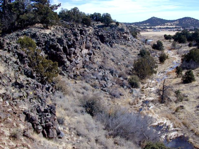 Southern edge of the lava flow at O'Neill Crater